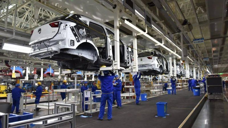 行业背景：汽车零部件市场的发展与挑战